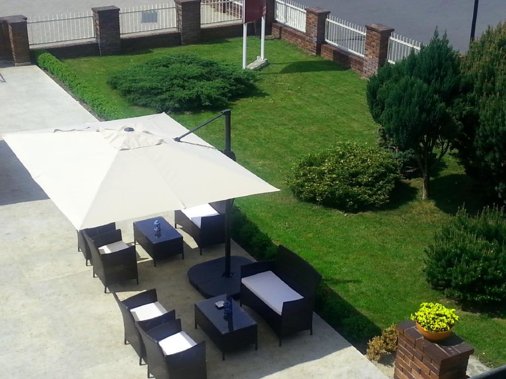 Astoria Bed & Breakfast Swarzędz Esterno foto