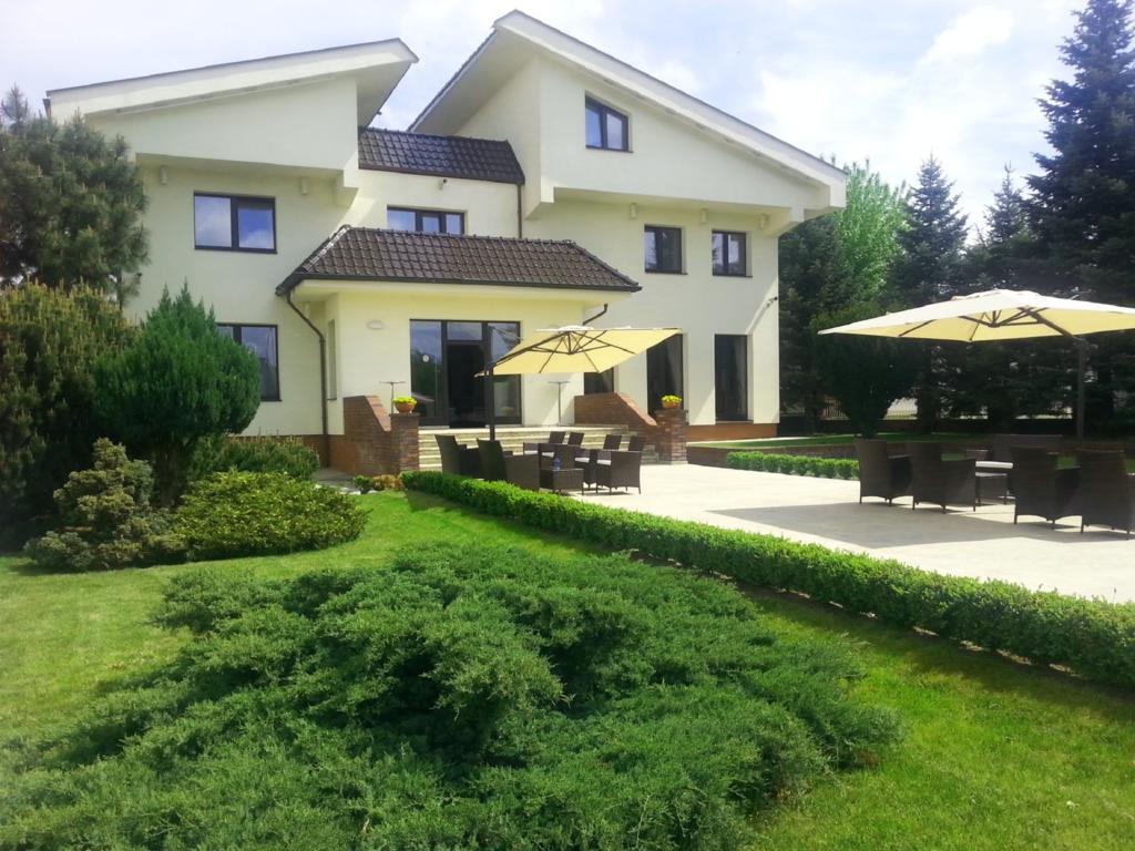 Astoria Bed & Breakfast Swarzędz Esterno foto