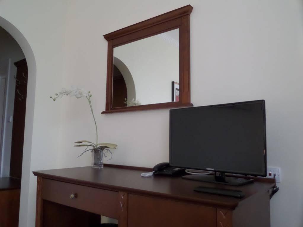 Astoria Bed & Breakfast Swarzędz Esterno foto